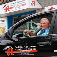 Sigfried Weidenbecher, Bote - Bringdienst der Falken-Apotheke Niedernwöhren Sigfried Weidenbecher, Bote - Bringdienst der Falken-Apotheke Niedernwöhren